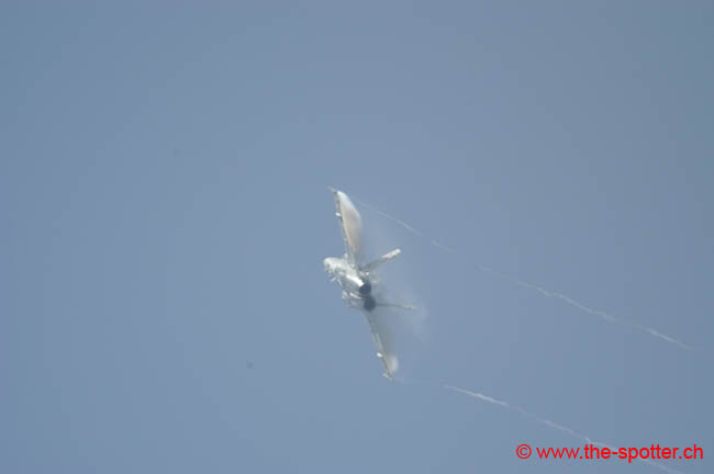 Swiss-F-18C (30)