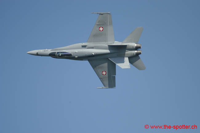 Swiss-F-18C (6)