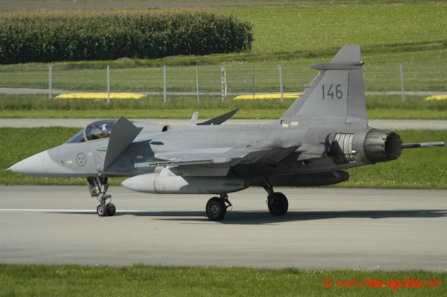 Gripen (2)
