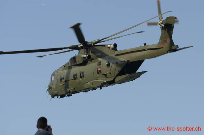 Eh-101-Merlin (14)