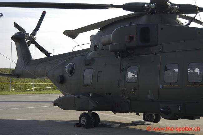 Eh-101-Merlin (5)