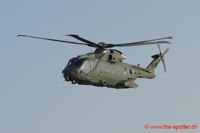 Eh-101-Merlin (9)