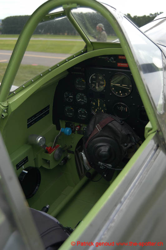 YVAIR05-static-1050