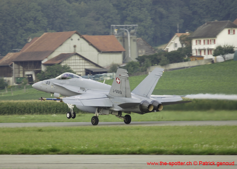 Falcon VS Hornet 23-24.08146