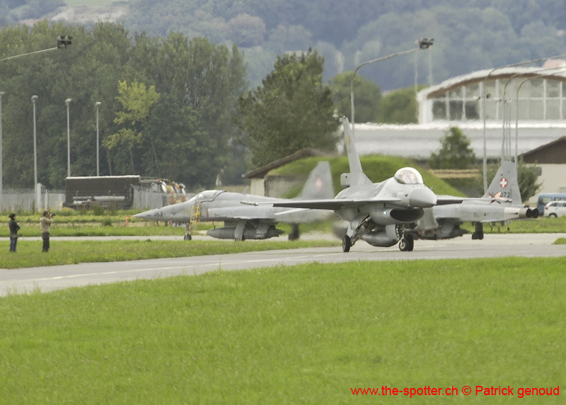 Falcon VS Hornet 23-24.08246
