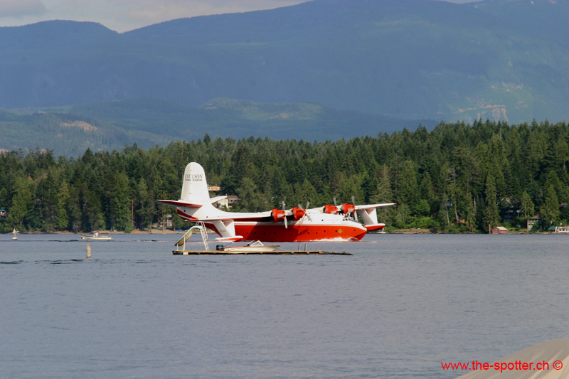 CAA9 070716 001-Martin Mars JRM-3 C-FLYK