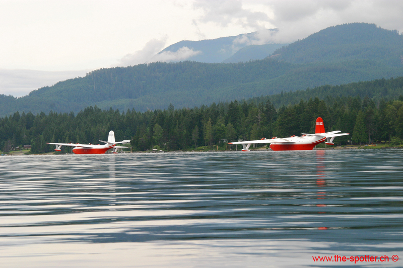 CAA9 070718 037-Martin Mars JRM-3 C-FLYK+C-FLYL