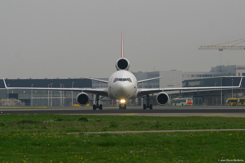 AMS 070425 27-Mc Donnell MD-11 PH-MCP Martinair