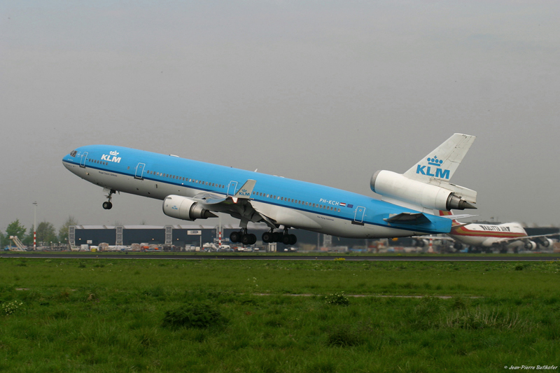 AMS 070425 36-Mc Donnell MD-11 PH-KCH KLM