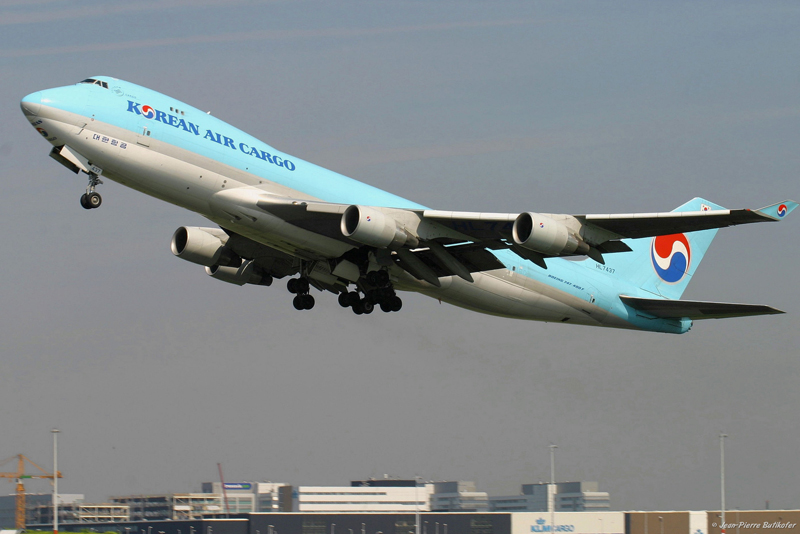 AMS 070425 57-Boeing B-747 HL-7437 Korean Air Cargo