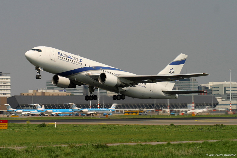 AMS 070425 66-Boeing B-767 4X-EAC El Al