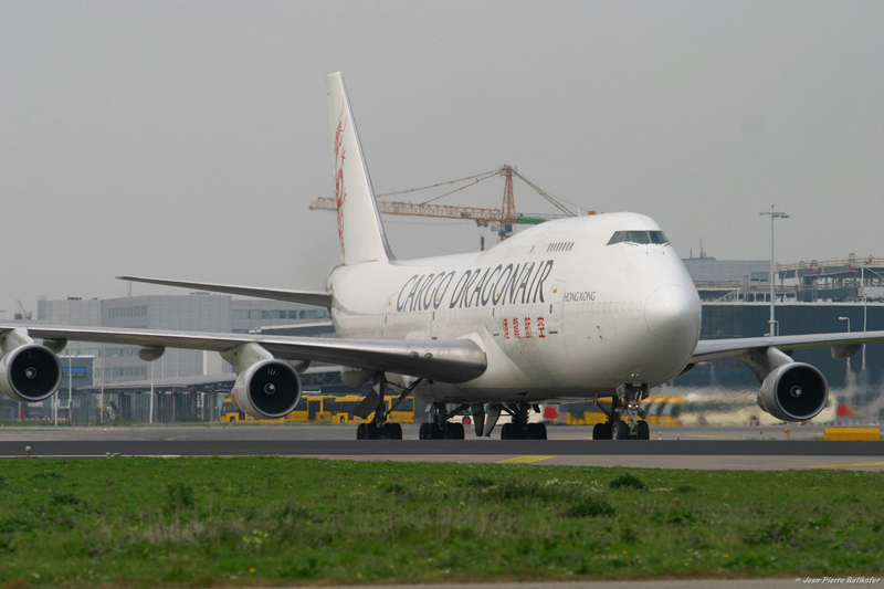 AMS 070425 69-Boeing B-747 B-KAB Dragonair Cargo