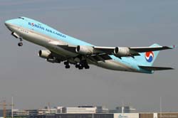 AMS 070425 57-Boeing B-747 HL-7437 Korean Air Cargo