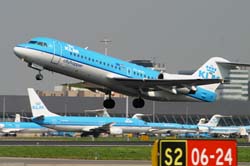 AMS 070425 60-Fokker F-70 PH-WXD KLM Cityhopper