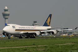 AMS 070425 63-Boeing B-747 9V-SFQ Singapore Airlines Cargo