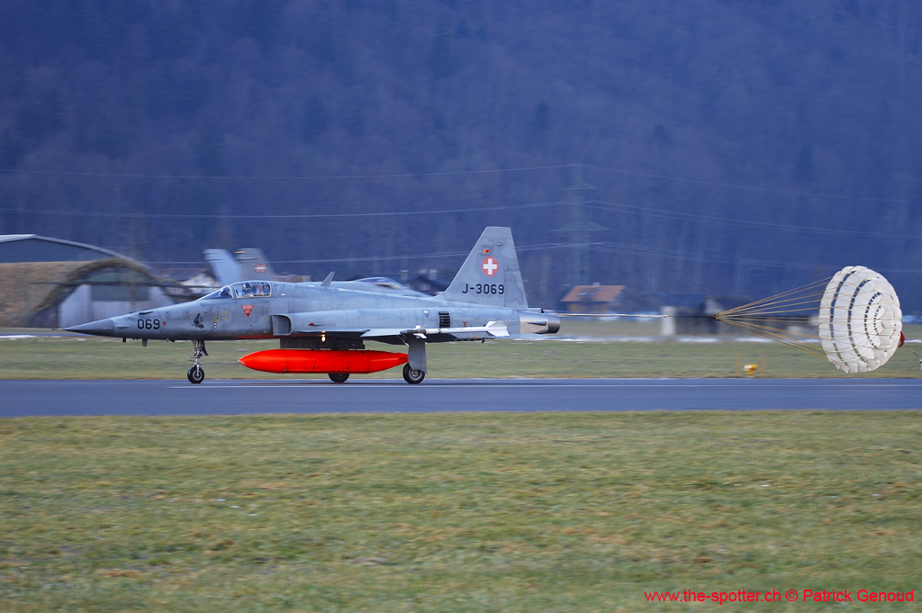 wef-25-01-08-133