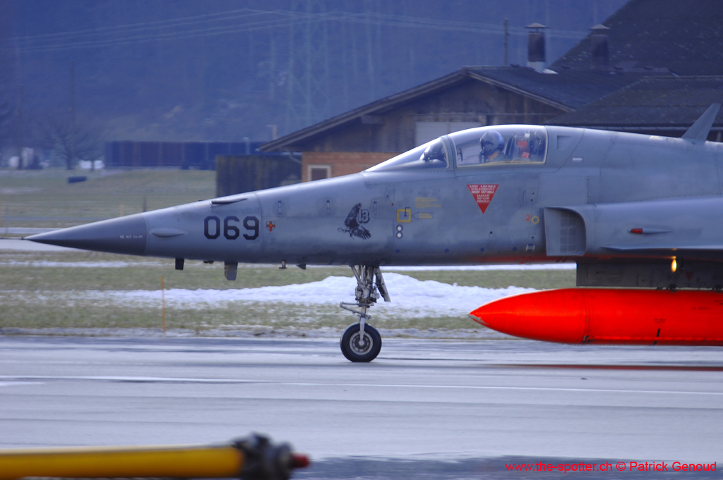 wef-25-01-08-152