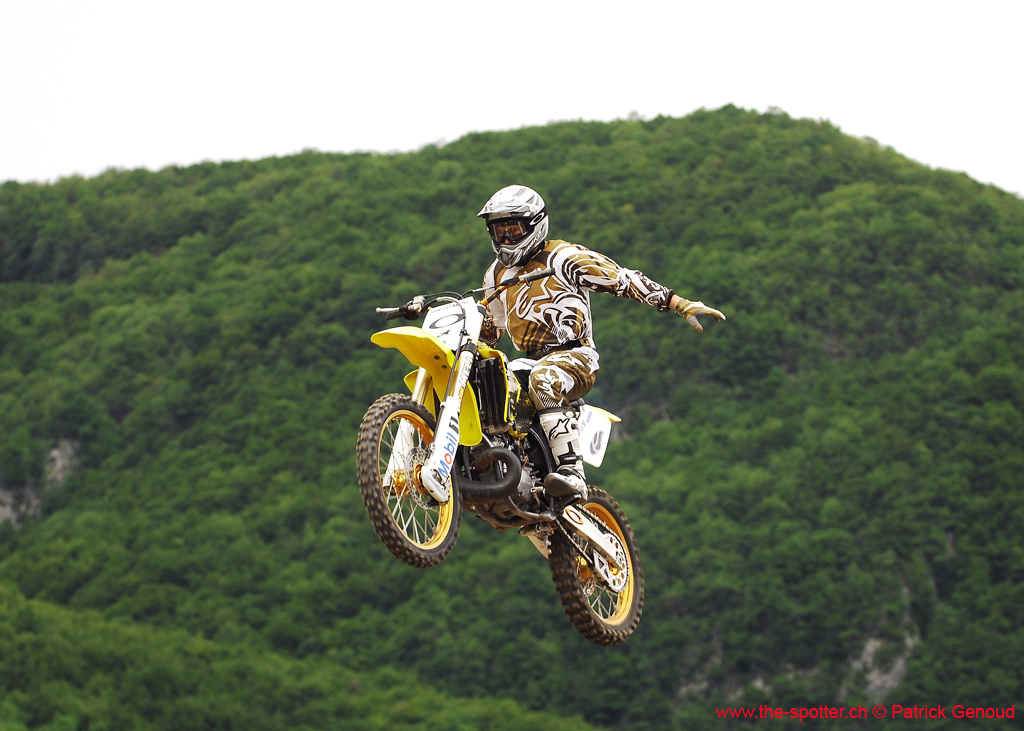 cross-17-05-08-104